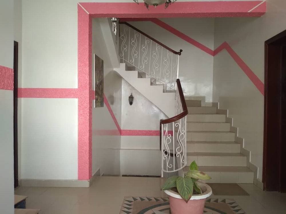 

Roma - Dakar, Senegal - Residence Les Calanques