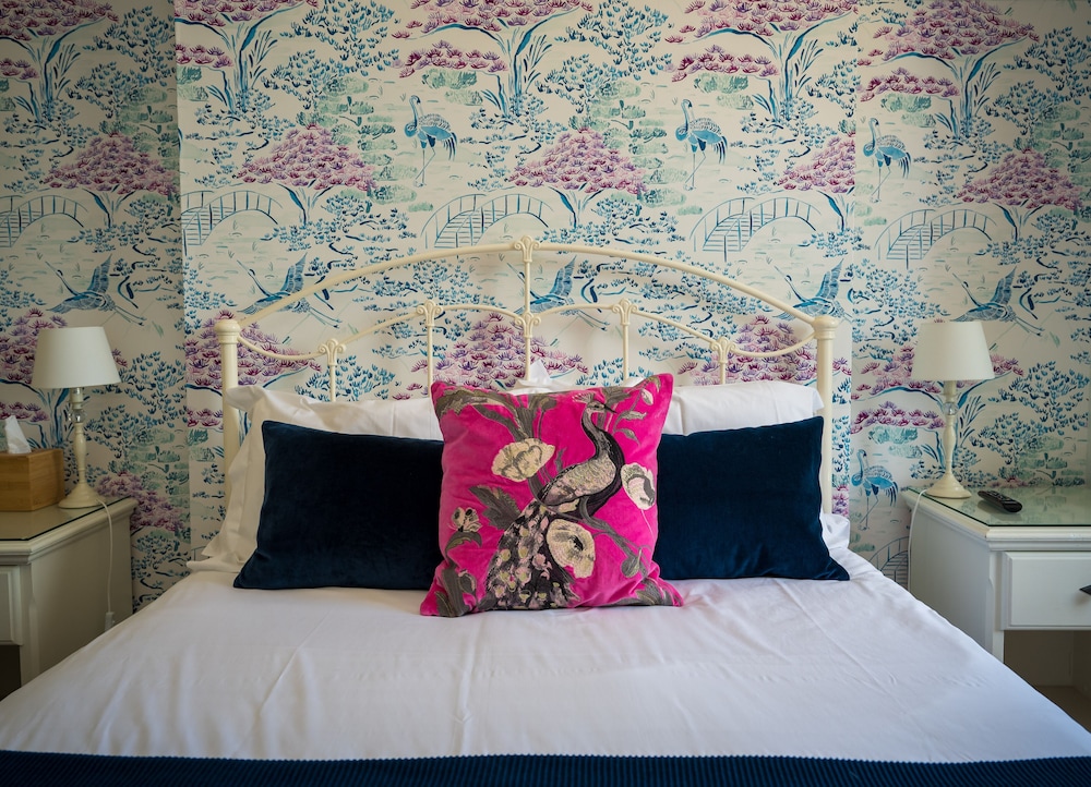 

Genova - Worthing - Findon Manor Hotel