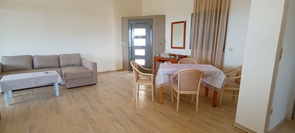 

Roma - Agios Fokas - Hercules Hills Sea View Villas