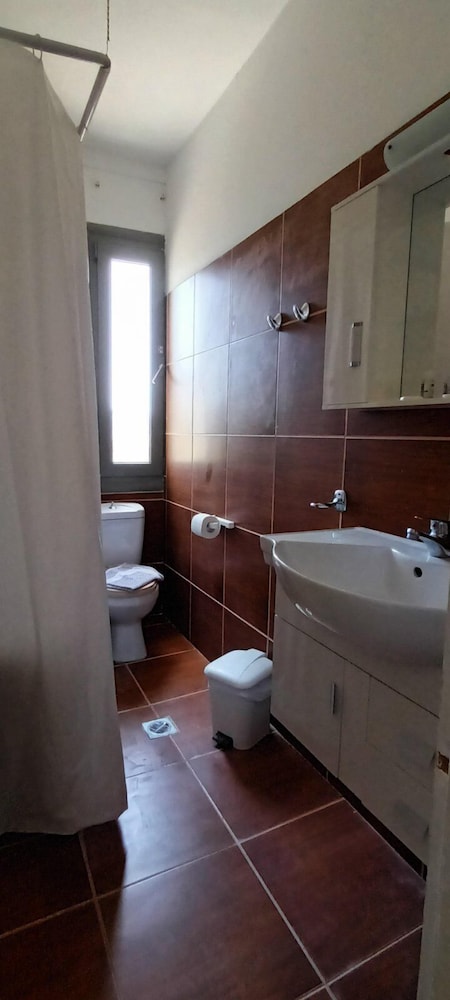 

Bologna - Agios Fokas - Hercules Hills Sea View Villas