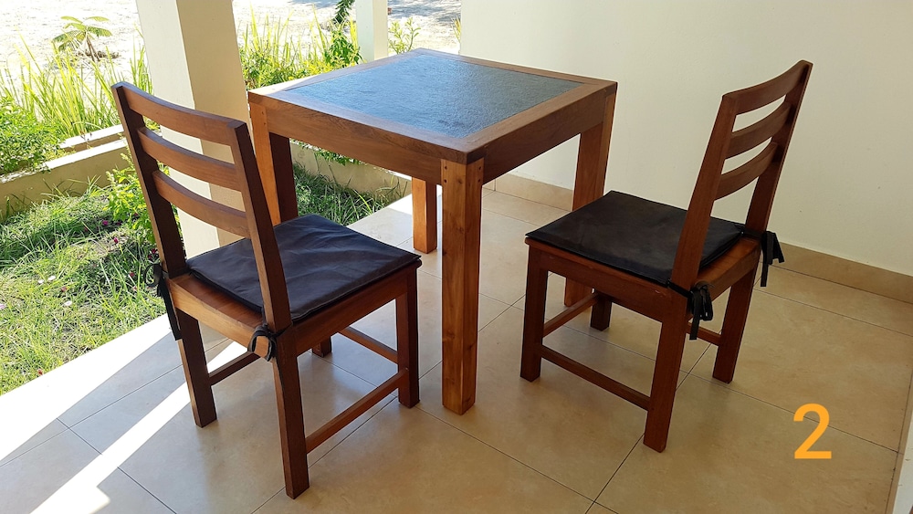 

Milano - Morondava - Maison Charrette