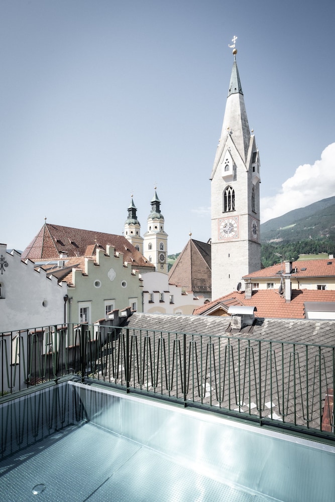 

Milano - Luson - ADLER Historic Guesthouse