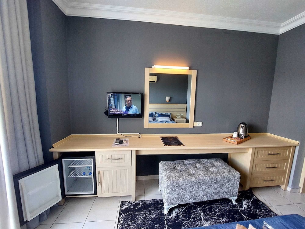 

Bari - Side - Summer Rose Hotel