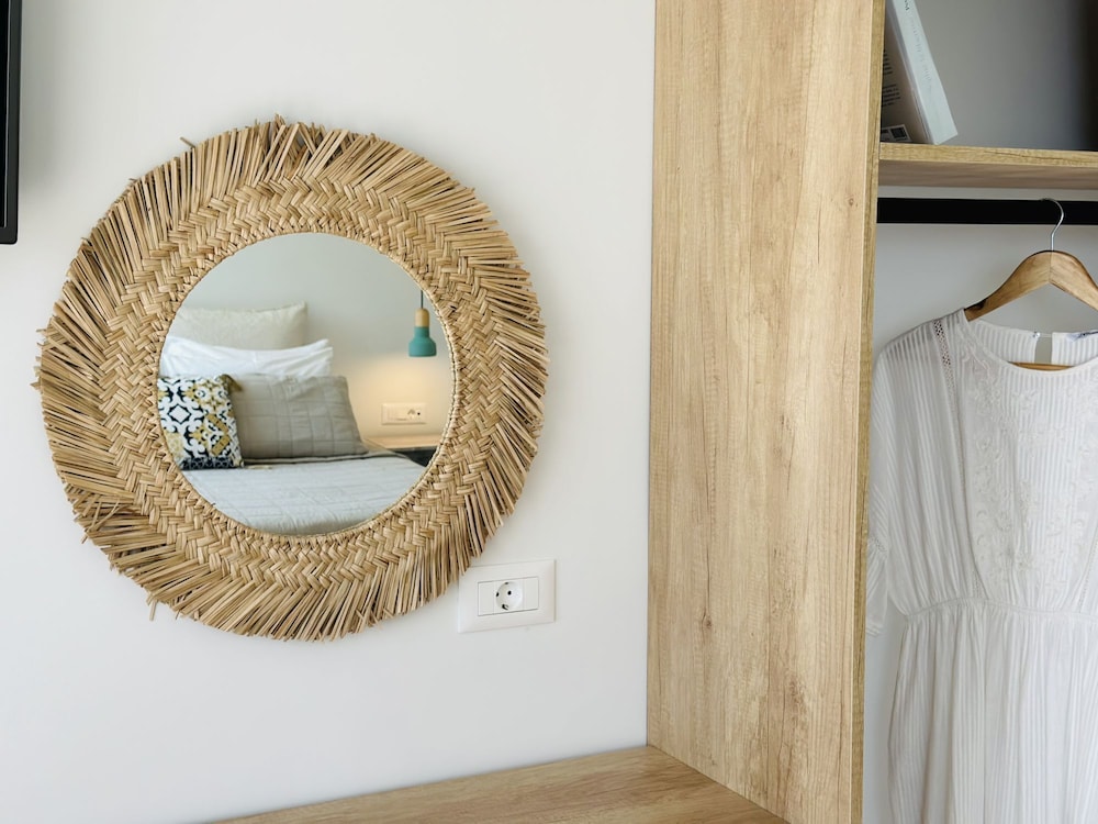 

Milano - Agios Nikolaos, Zante - Lithies Sea View Boutique Hotel
