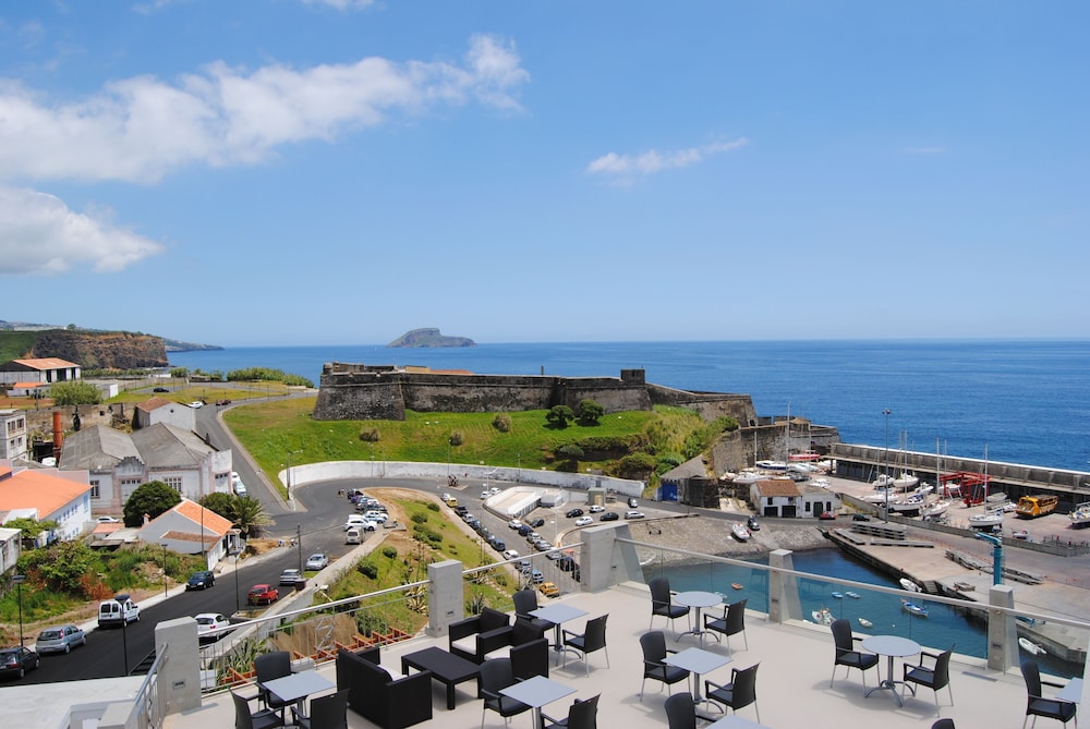 

Milano - Angra do Heroísmo - Angra Marina Hotel