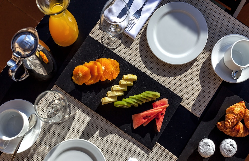 

Milano - Isola Di Terceira - Angra Marina Hotel