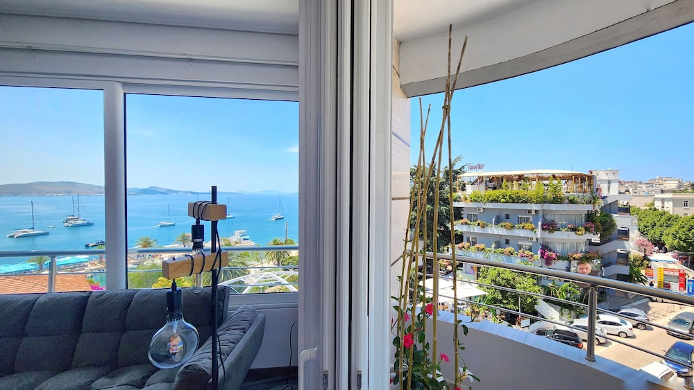 

Venezia - Sarandë - Hotel JoAn