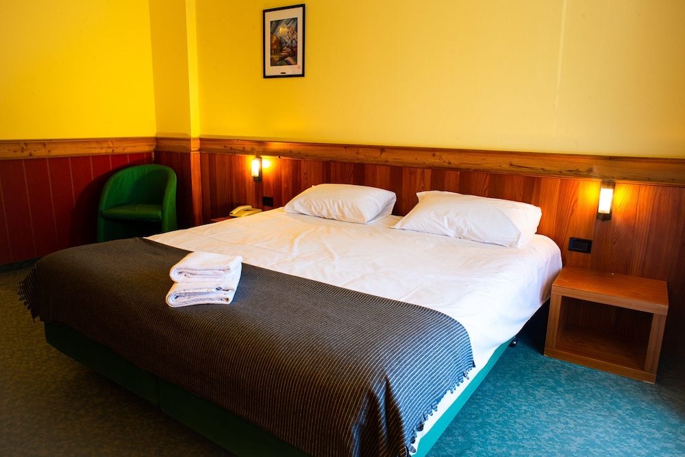 

Milano - Champoluc - Hotel De Champoluc