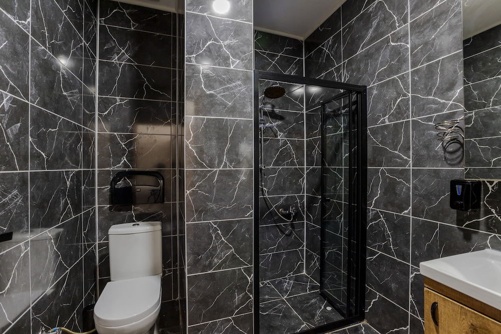 

Bologna - Istanbul, New Airport - Acar Airport Hotel