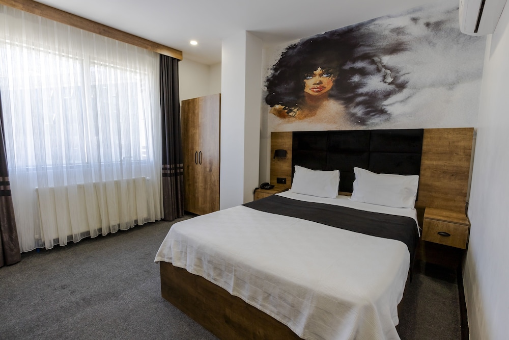 

Palermo - Istanbul - Acar Airport Hotel