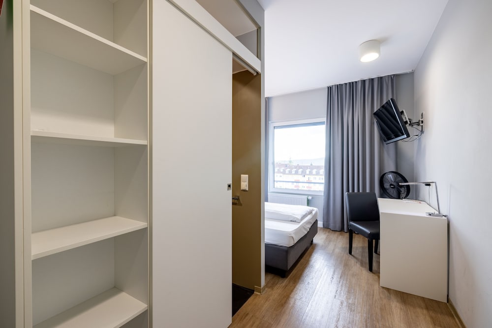 

Napoli - Stoccarda - mk hotel stuttgart