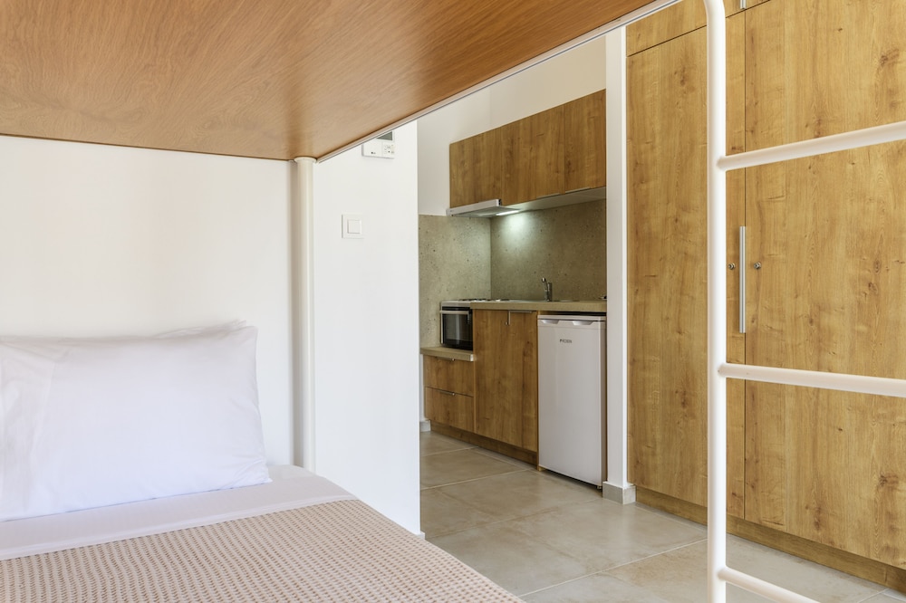 

Roma - Ano Mera - Mykonaki Hotel