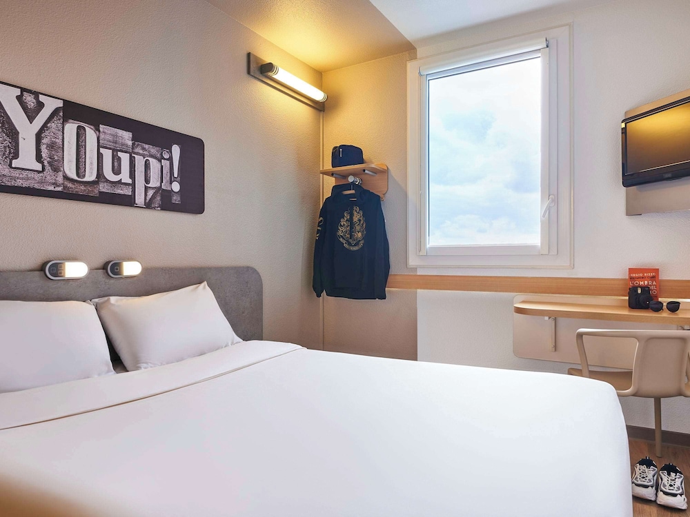 

Roma - Versailles - ibis budget Velizy