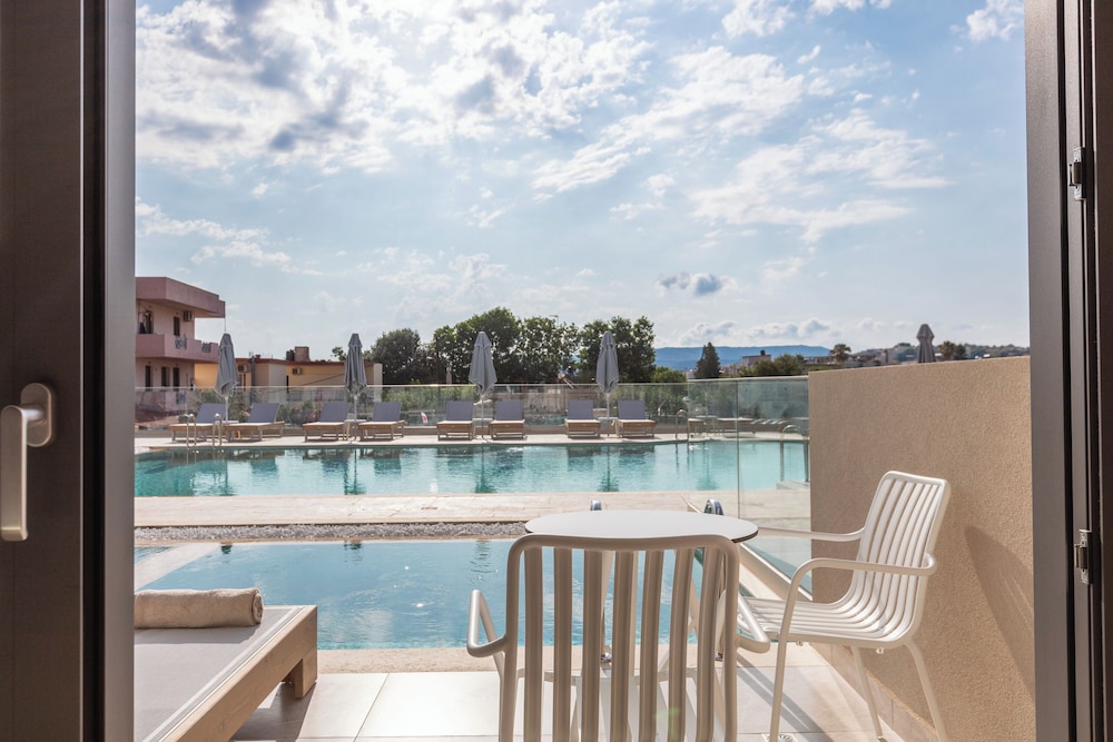 

Milano - Dhrámia - Nima Boutique Hotel