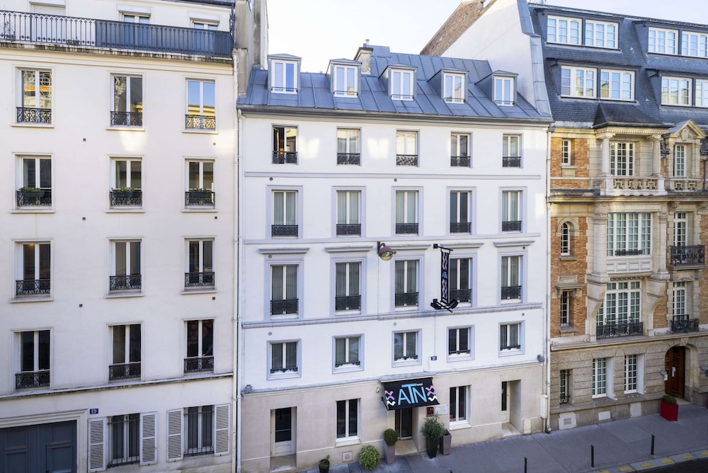 

Napoli - Montreuil (Ile-de-France) - ATN Hôtel