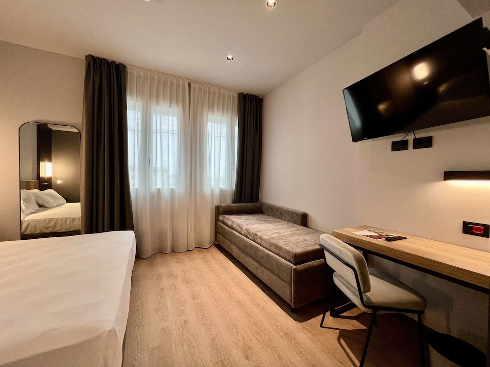 

Cagliari - Brescia - Hotel Leonessa