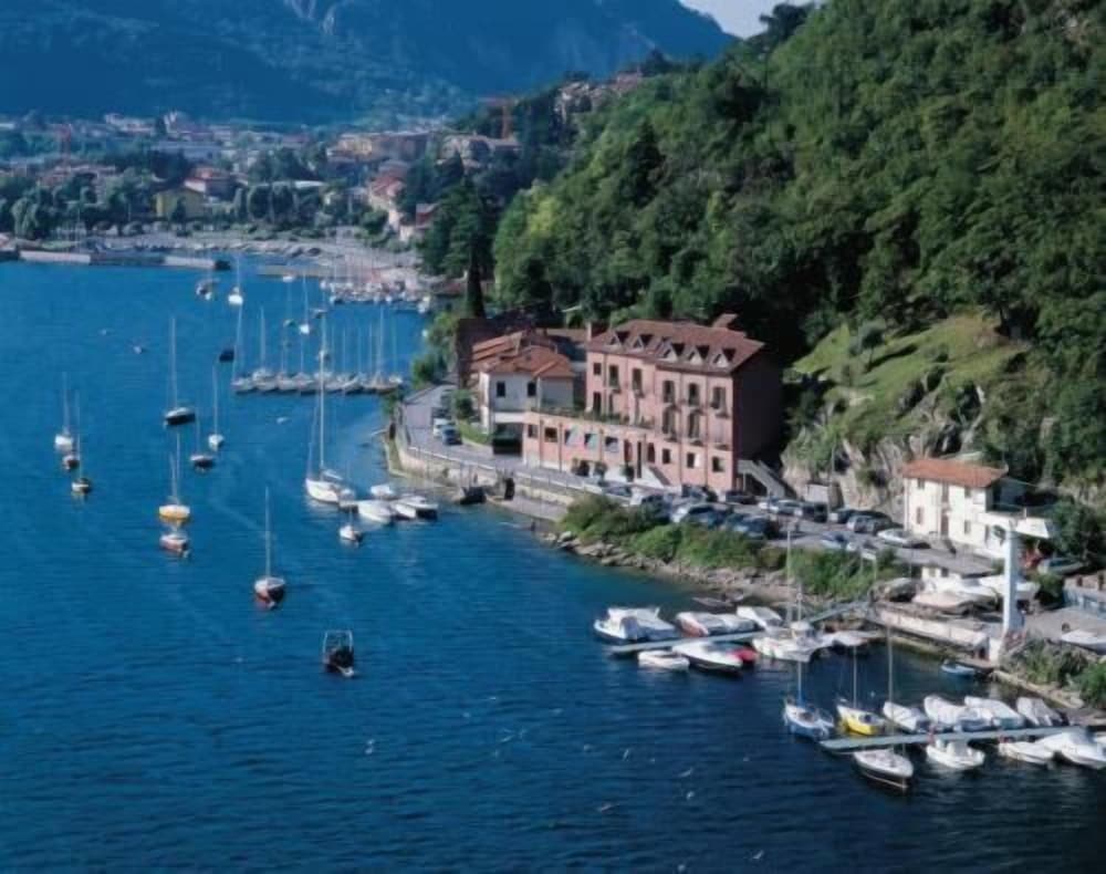 

Napoli - Mandello del Lario - Hotel Bellavista