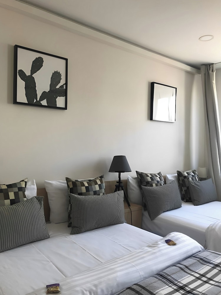 

Bari - Amburgo - Sleephotels