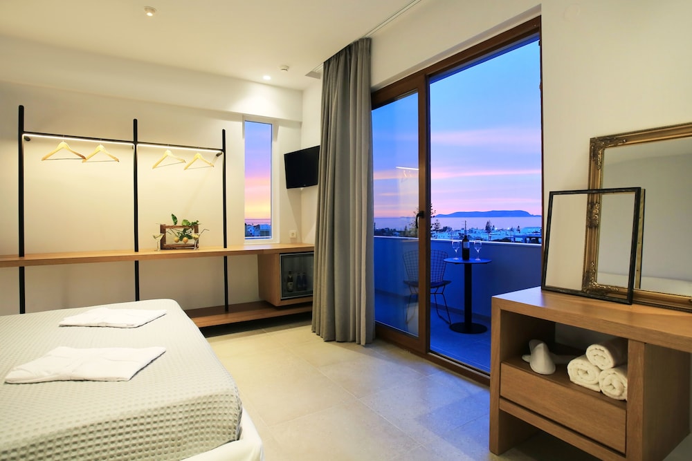 

Firenze - Karteros - Basilico Suites Adults Only by Estia