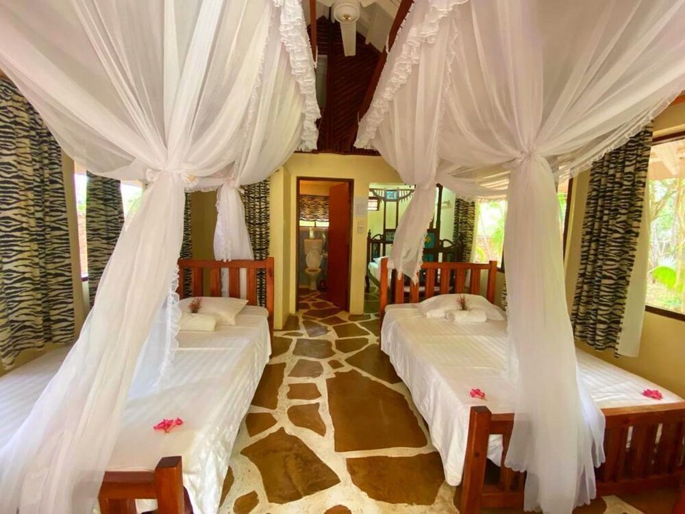 

Catania - Ukunda - Kijanii Cottages Diani Beach