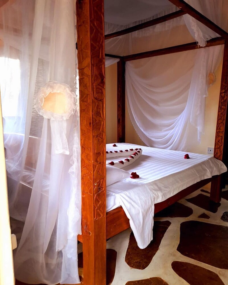 

Roma - Ukunda - Kijani Cottages Diani