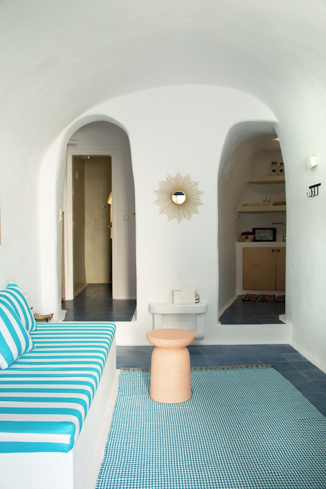 

Torino - Emporeio - Amphora Villas Santorini Akrotiri