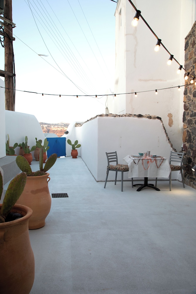 

Milano - Órmos Athiniós - Amphora Villas Santorini Akrotiri