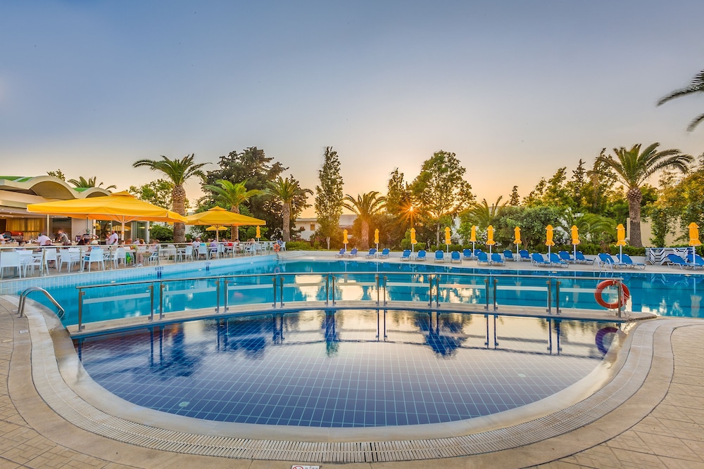 

Verona - Agios Fokas - Kipriotis Hippocrates Hotel