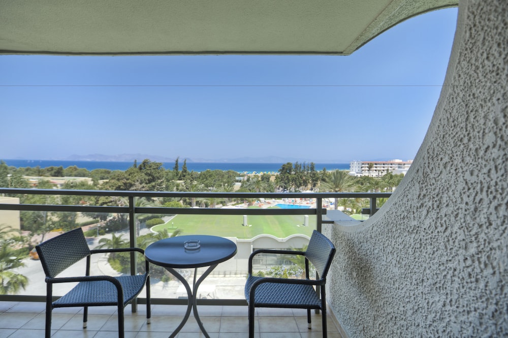 

Verona - Agios Fokas - Kipriotis Hippocrates Hotel