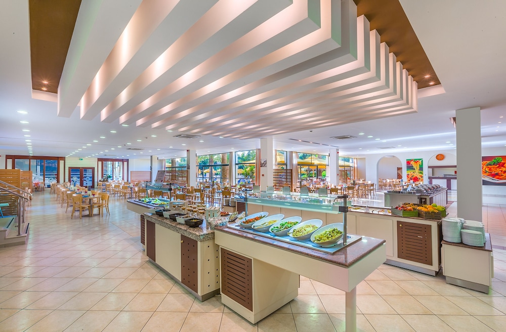 

Verona - Agios Fokas - Kipriotis Hippocrates Hotel