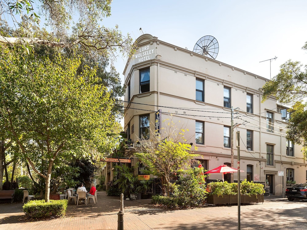 

Bologna - Sydney - Lord Wolseley Hotel