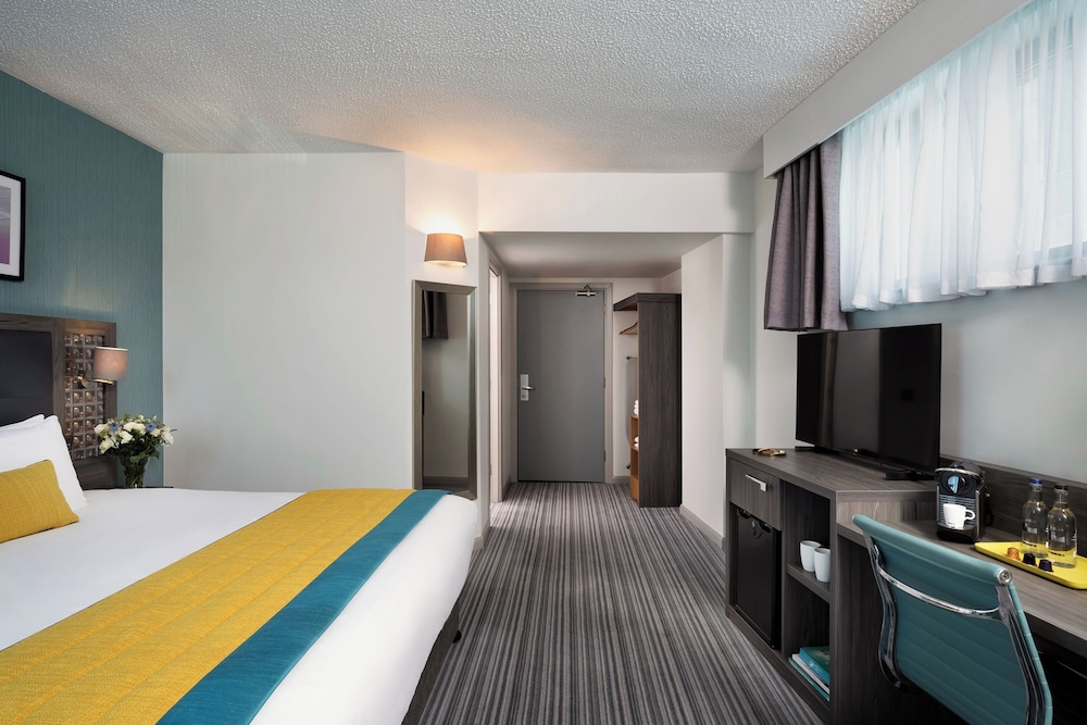 

Napoli - Brighton - Leonardo Hotel Brighton