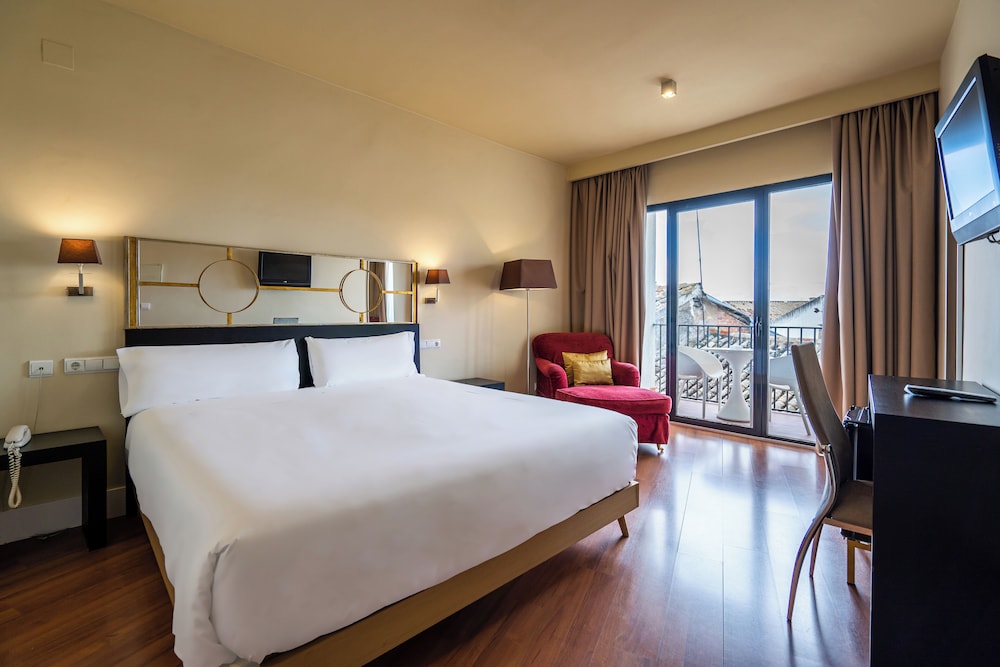 

Milano - Úbeda (Jaén) - Hotel YIT El Postigo