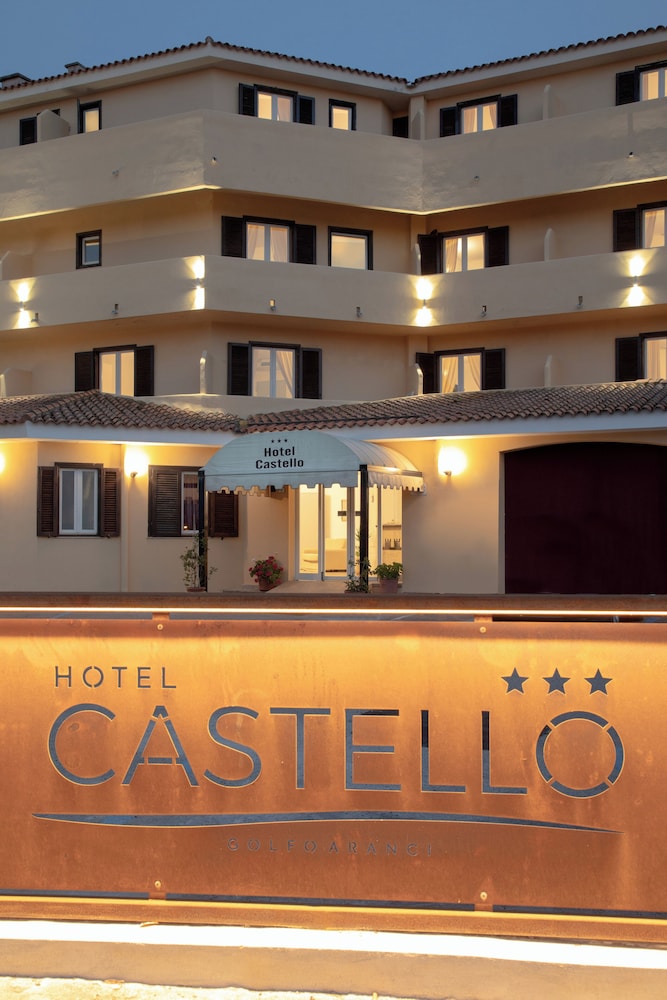 

Bologna - Golfo Aranci - Hotel Castello
