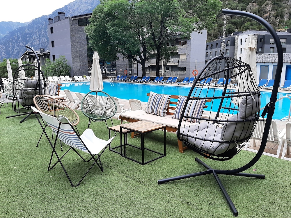 

Napoli - Sant Julià de Lòria - Hotel & Aparthotel Cosmos