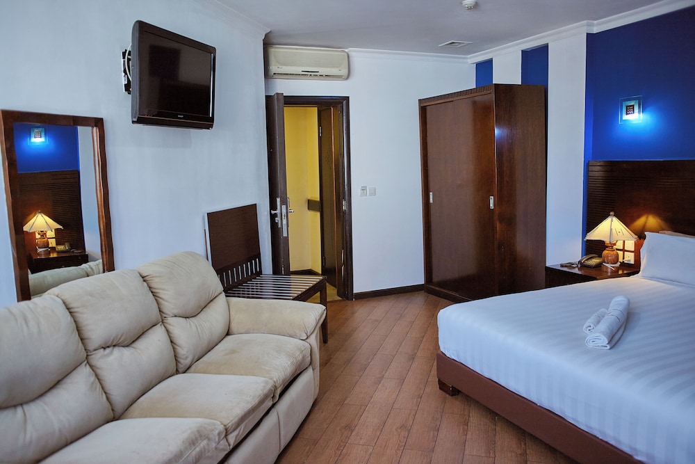 

Napoli - Antananarivo - Central Hotel Tana