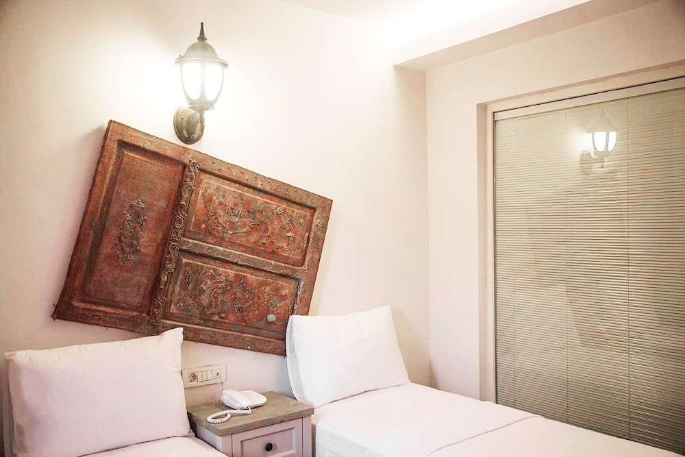 

Roma - Türkbükü - Elista Hotel & Spa