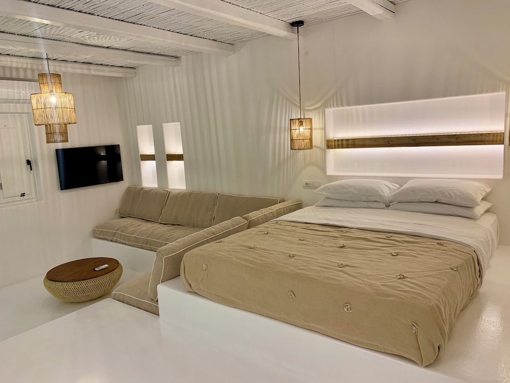 

Bologna - Ios - Yialos Ios Hotel