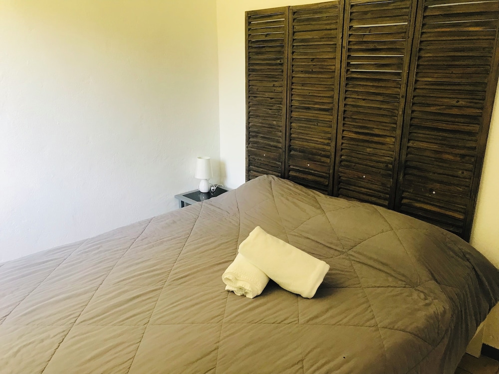 

Milano - Porto-Vecchio - Bungalows Filippi