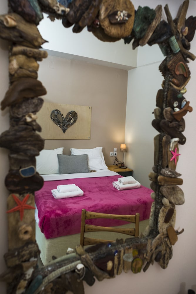 

Ancona - Kissamos - Arodamos Studios Apartments