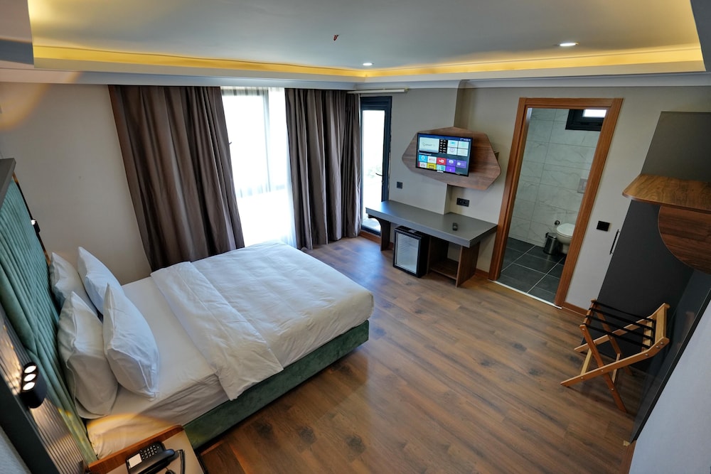 

Napoli - Istanbul, New Airport - Shelton Airport Hotel