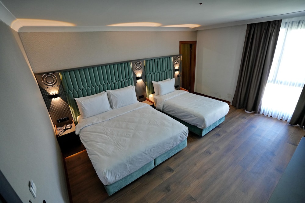 

Bologna - Istanbul, New Airport - Shelton Airport Hotel