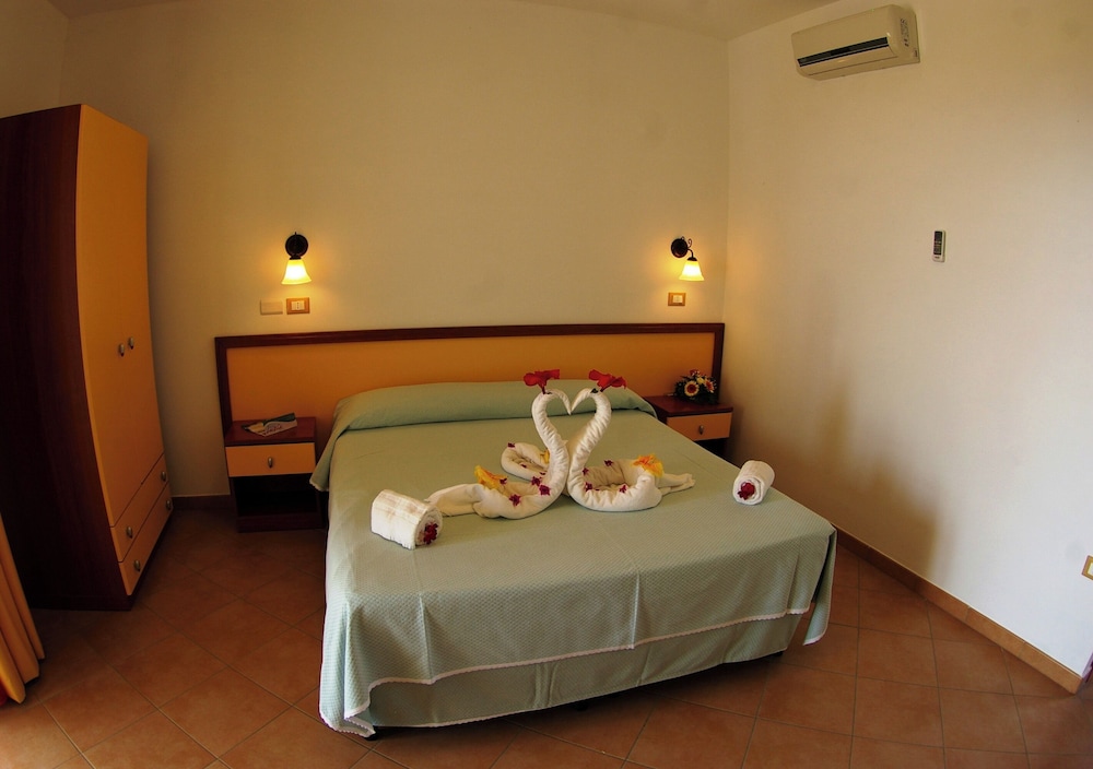 

Firenze - Tropea - Luzia Agriresort
