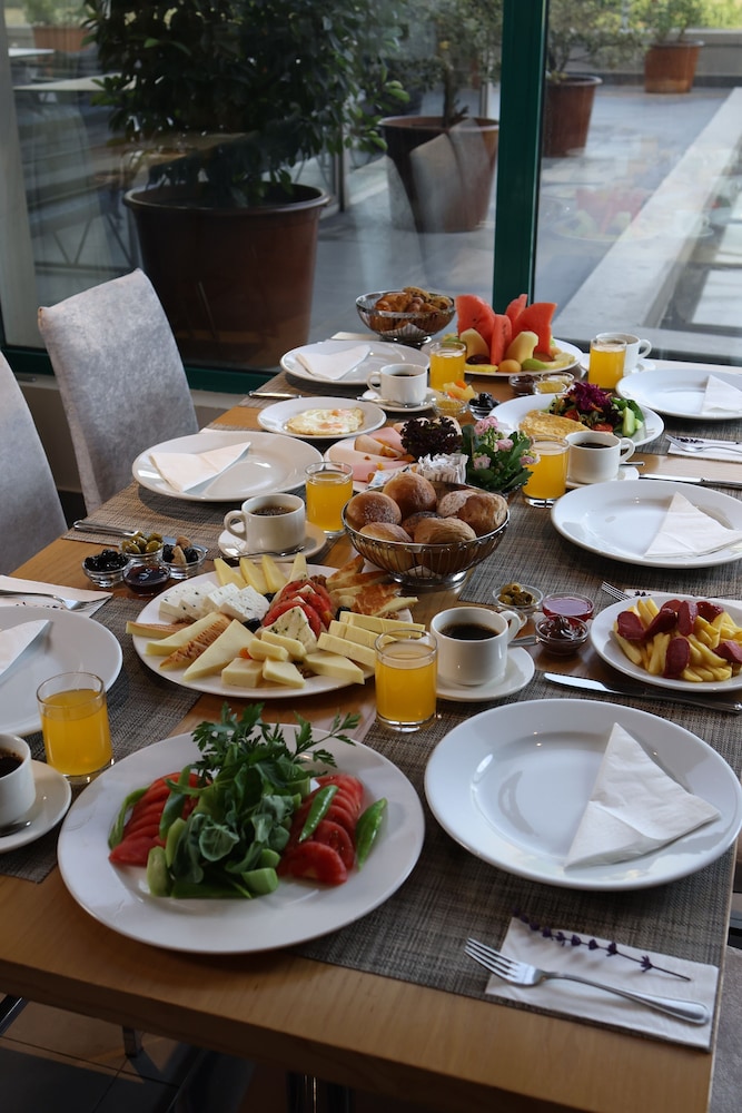 

Catania - Basaksehir - Nova Plaza Prime Hotel