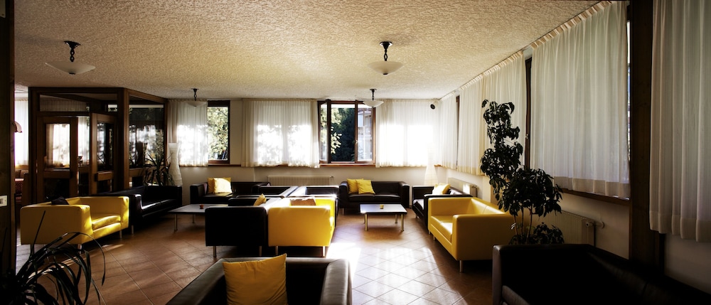 

Bari - Dimaro - Hotel Alaska