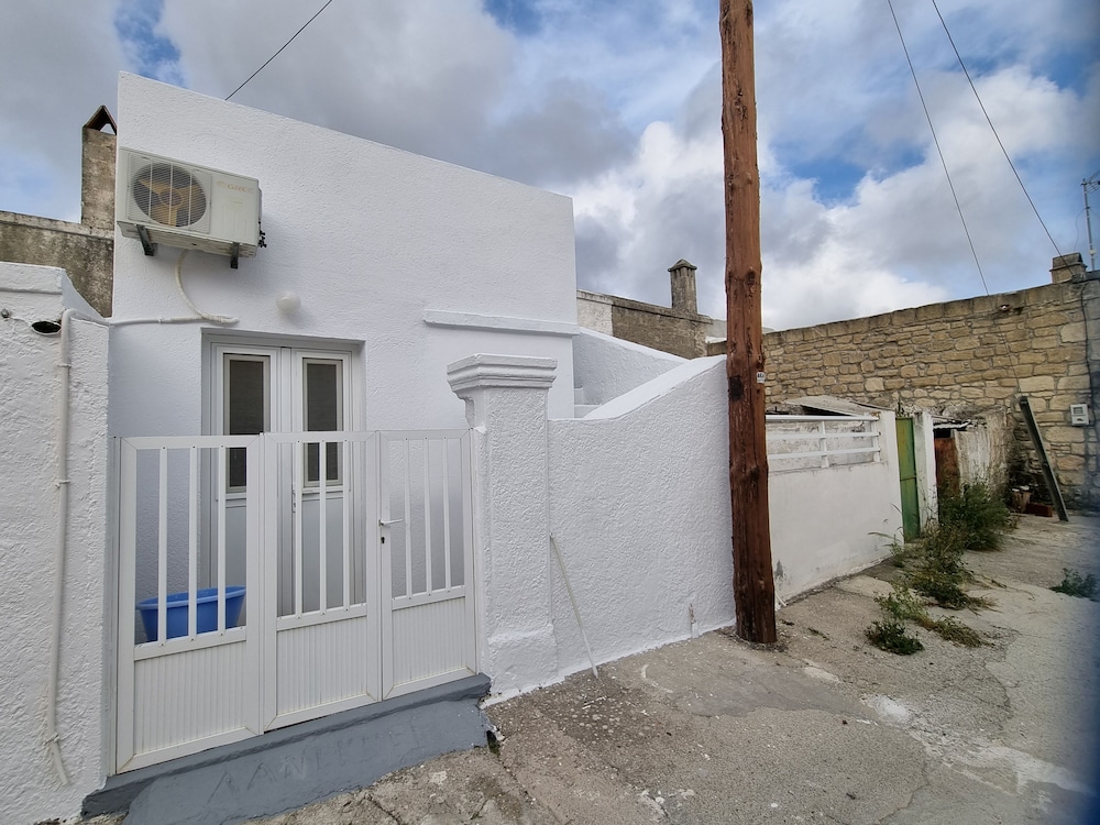 

Bologna - Archangelos (Rhodes) - Charming Traditional 1-bed House in Rhodes