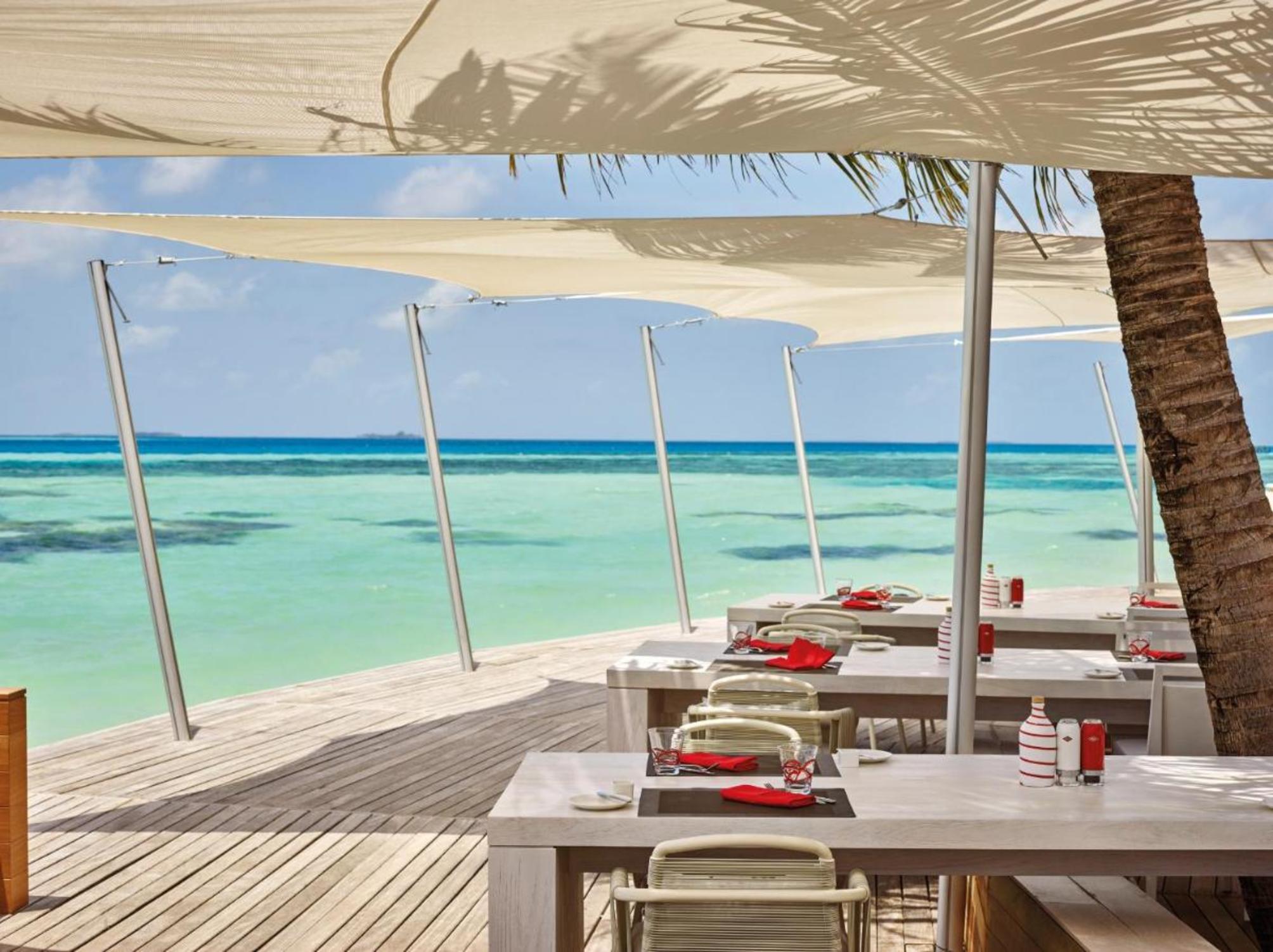 

Bologna - Dhigurah - LUX South Ari Atoll Resort & Villas