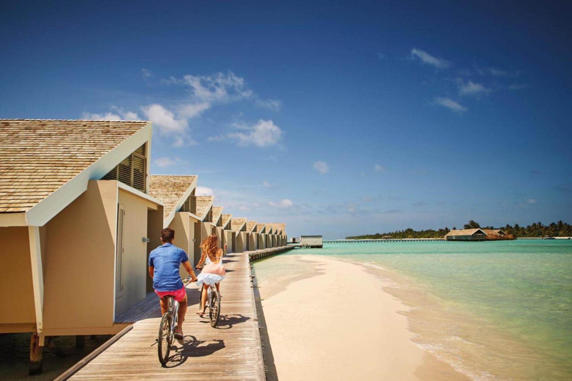 

Bologna - Dhigurah - LUX South Ari Atoll Resort & Villas