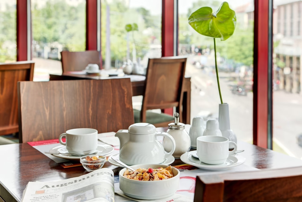 

Roma - Friedberg - Rugs Hotel Augsburg City