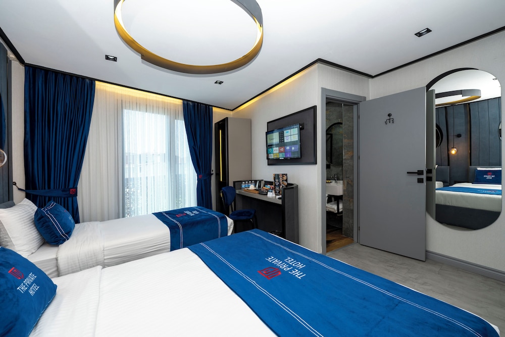 

Milano - Istanbul, New Airport - The Private Airport Hotel